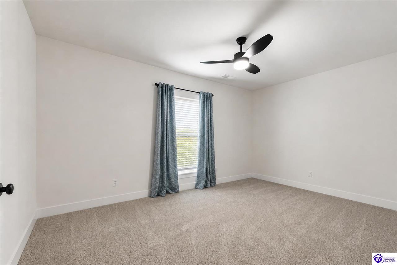 305 Ashwood Avenue Property Photo 22