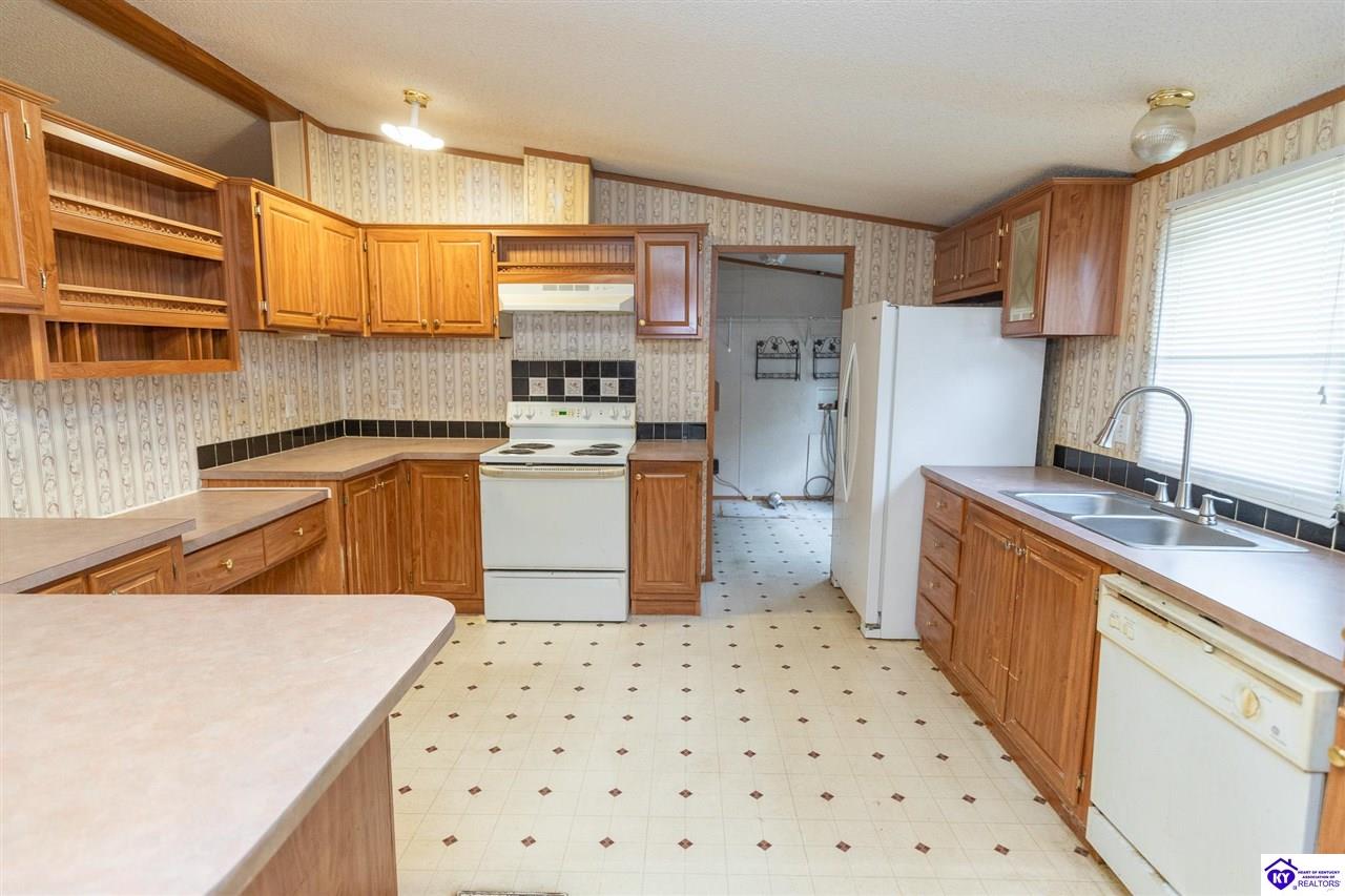 218 Blackburn Road Property Photo 8