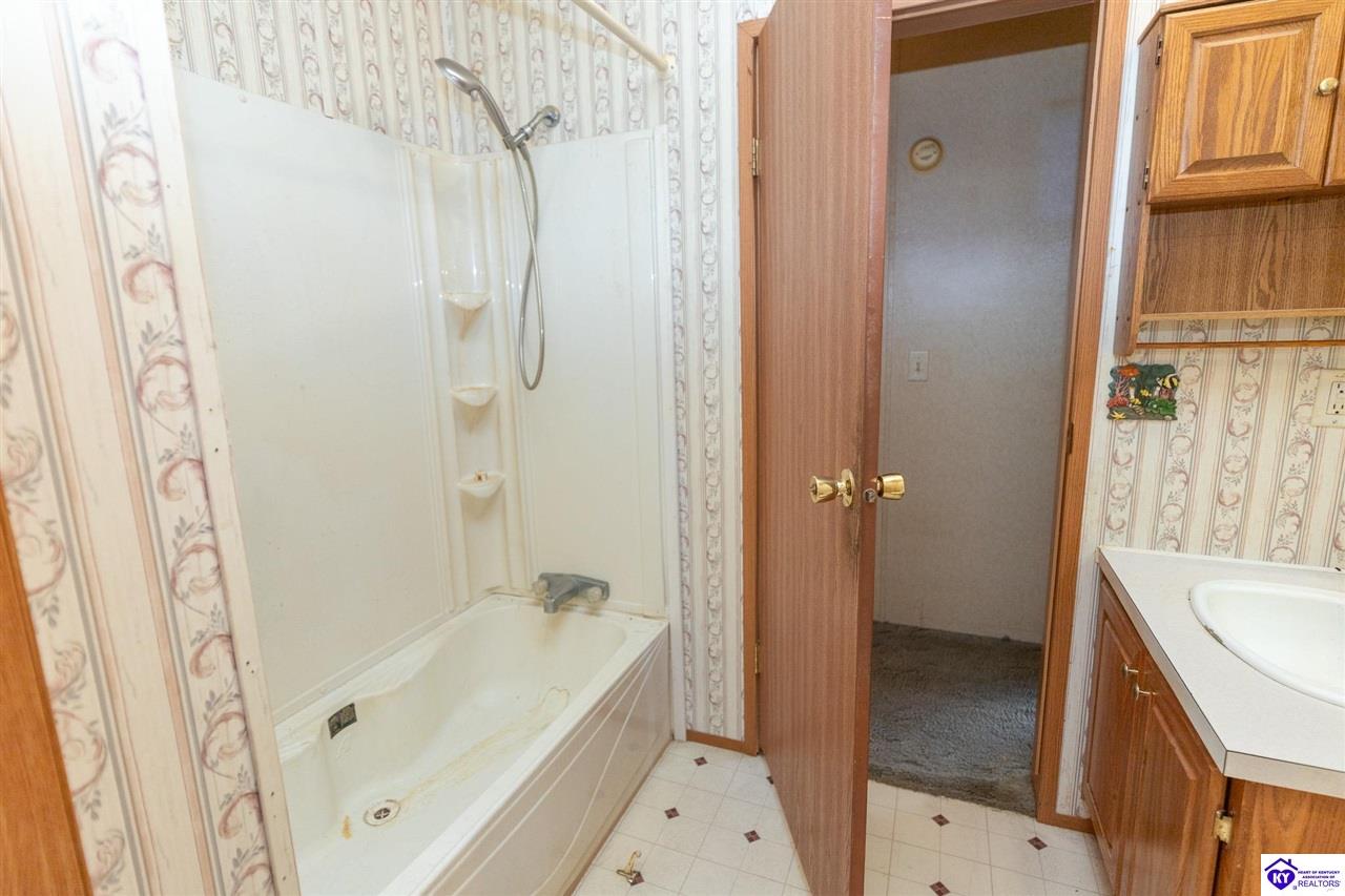 218 Blackburn Road Property Photo 32
