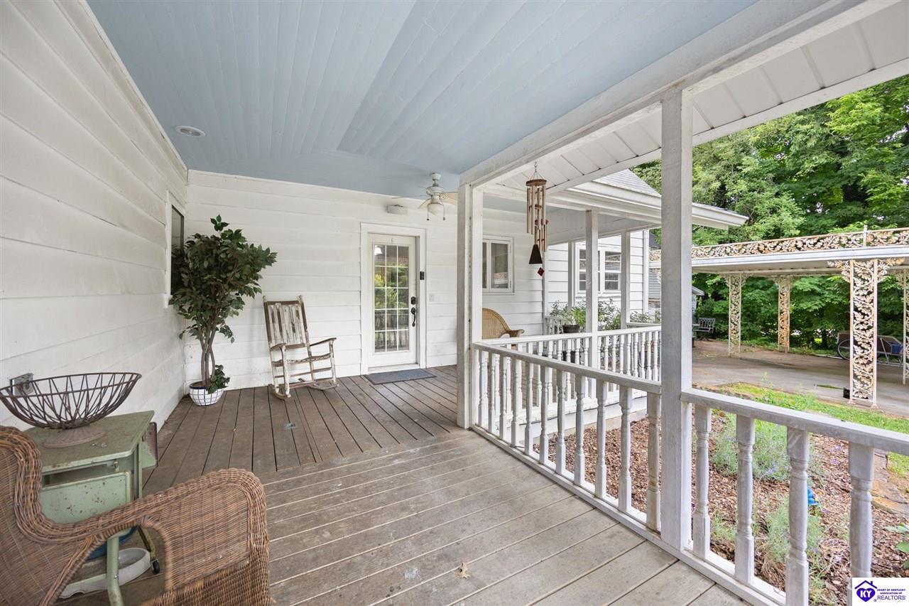 528 N Jackson Street Property Photo 59