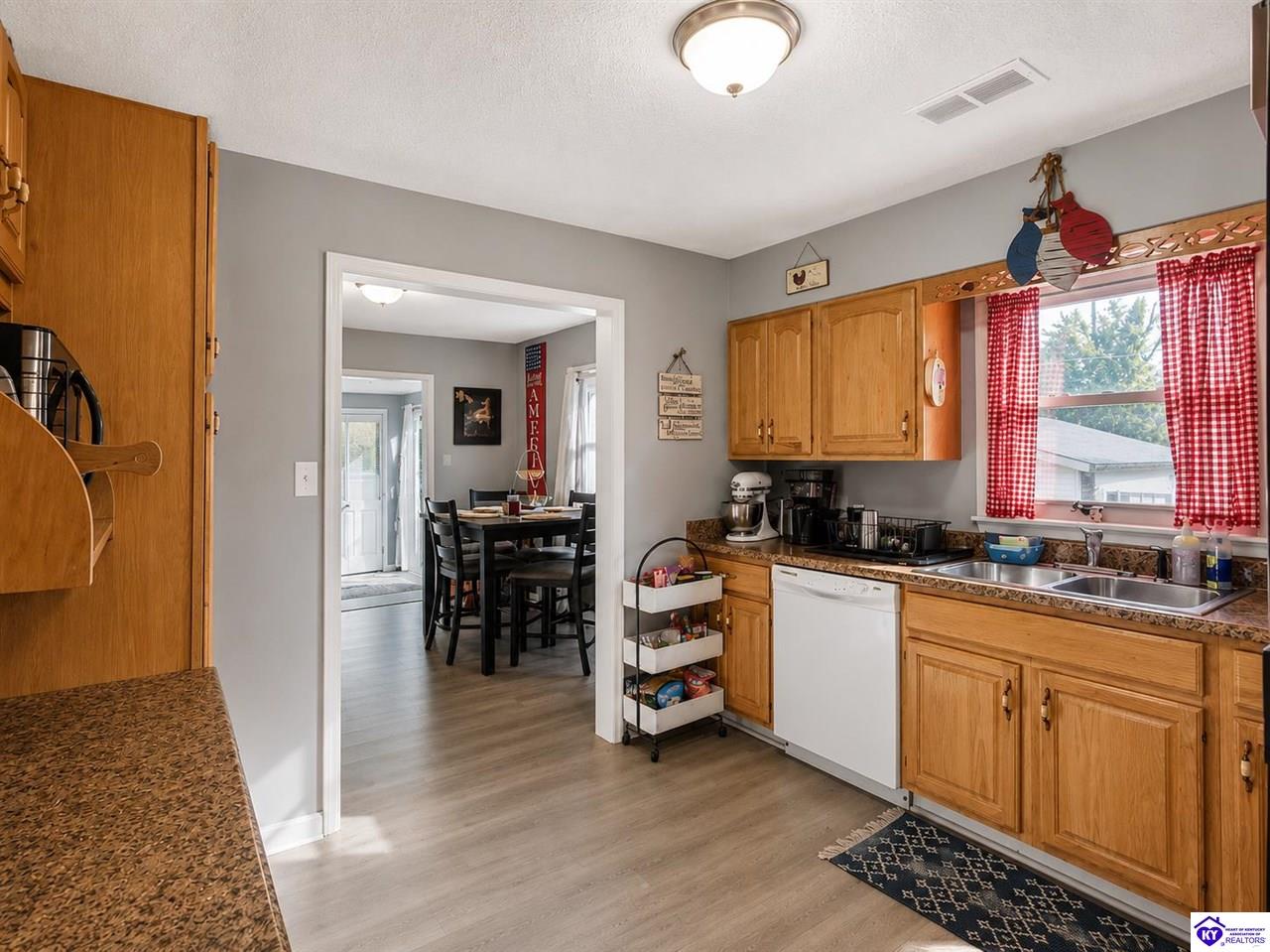191 Maple Leaf Lane Property Photo 3