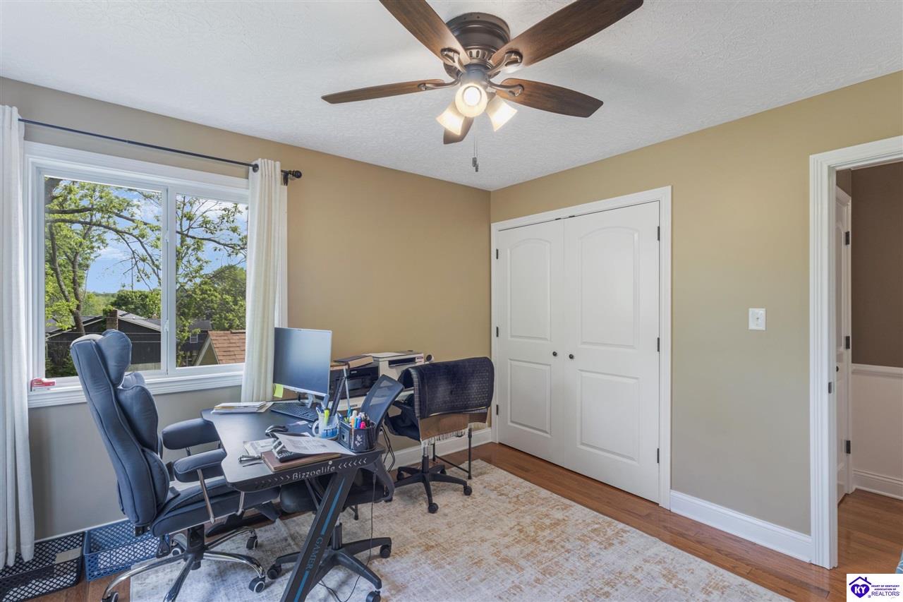 200 Carey Lane Property Photo 16