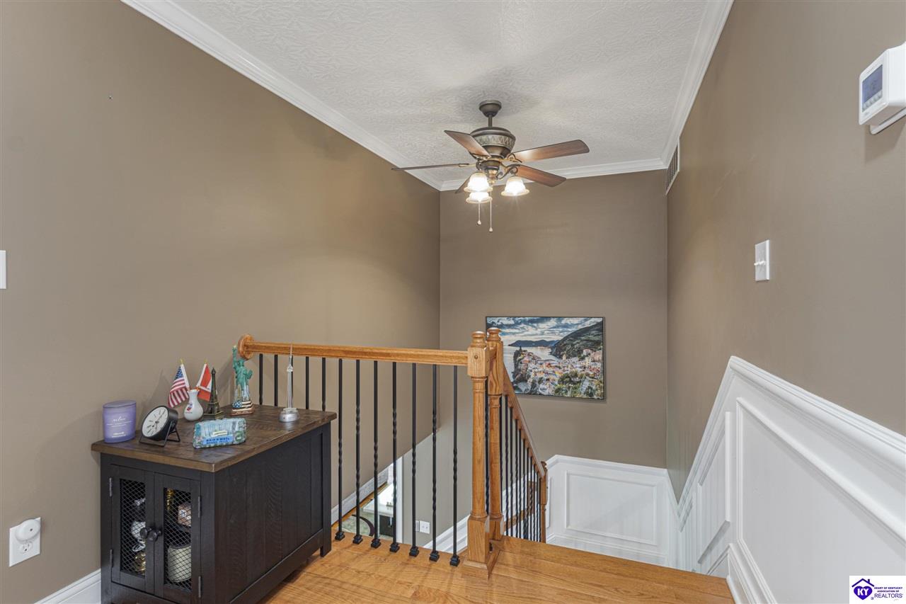 200 Carey Lane Property Photo 24