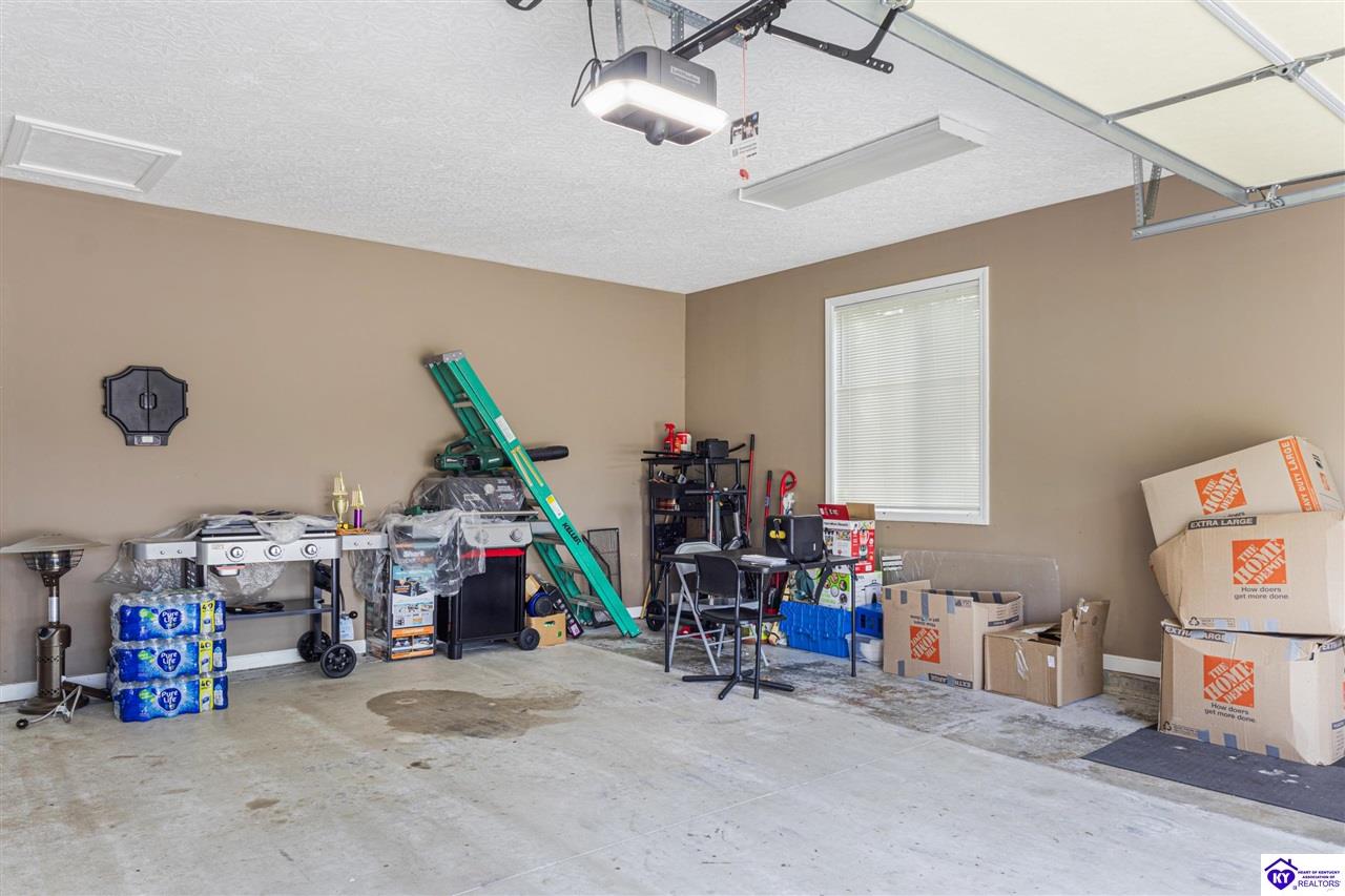 200 Carey Lane Property Photo 27
