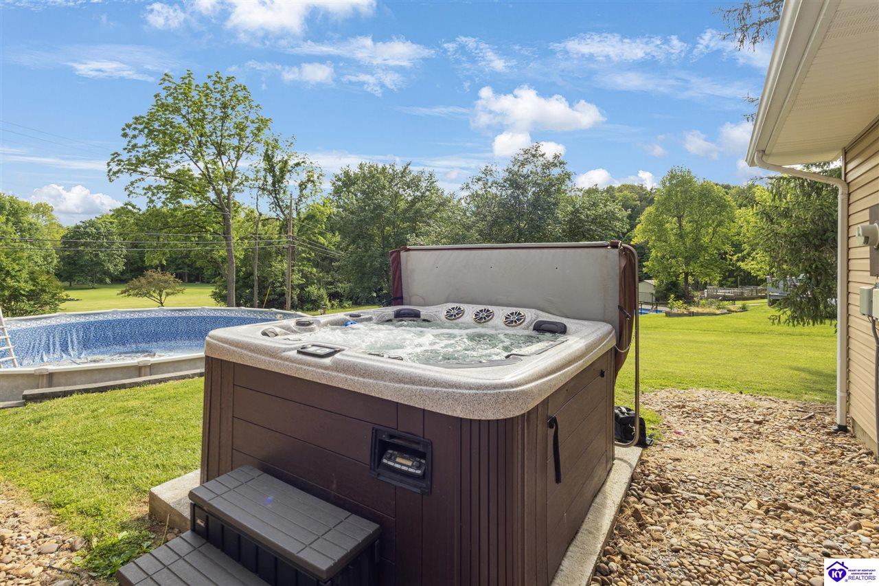 200 Carey Lane Property Photo 28
