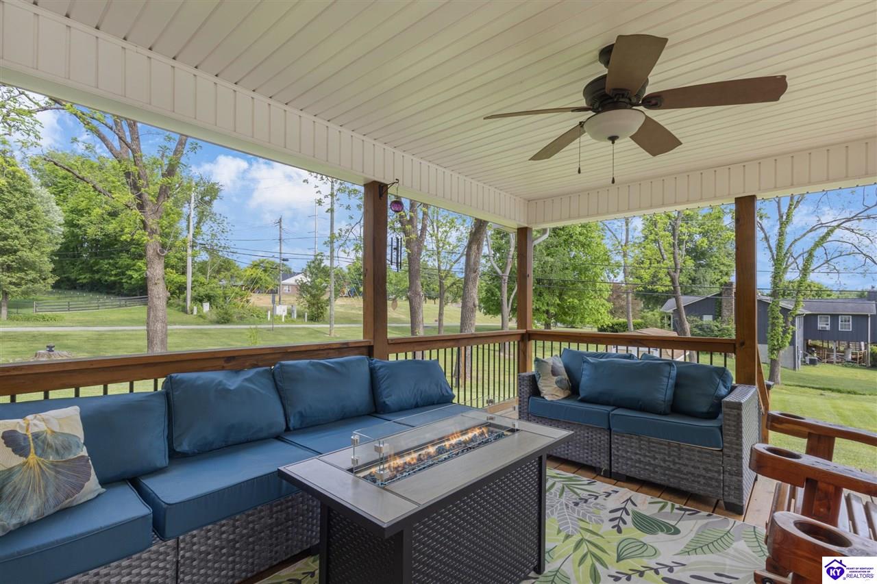 200 Carey Lane Property Photo 32