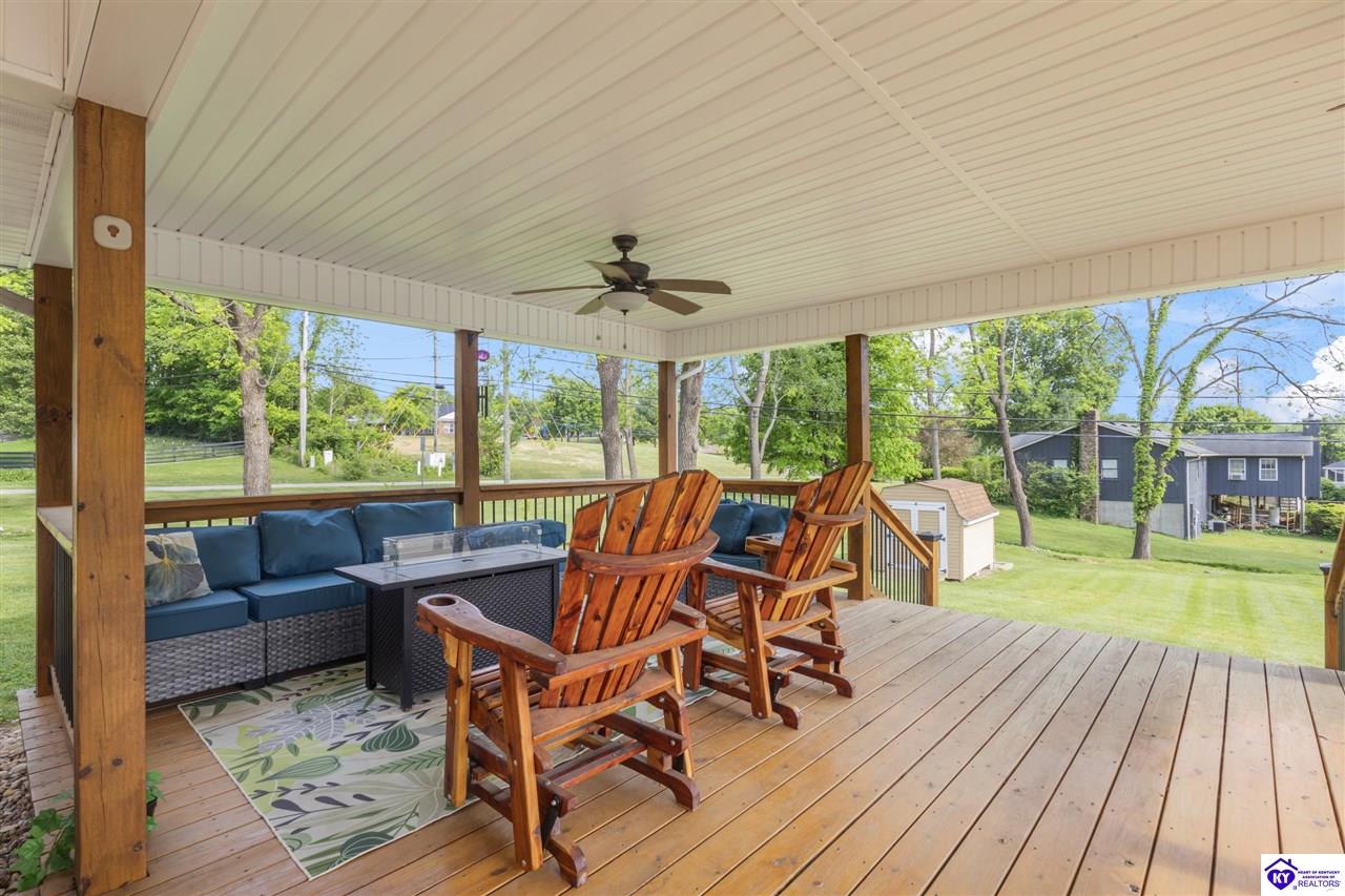 200 Carey Lane Property Photo 34
