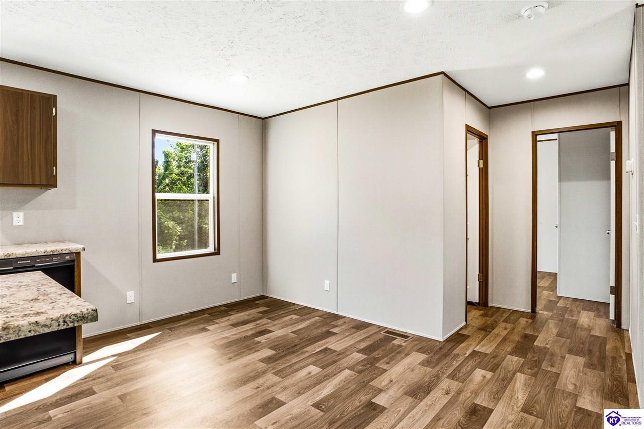 112 Dwight Avenue Property Photo 16