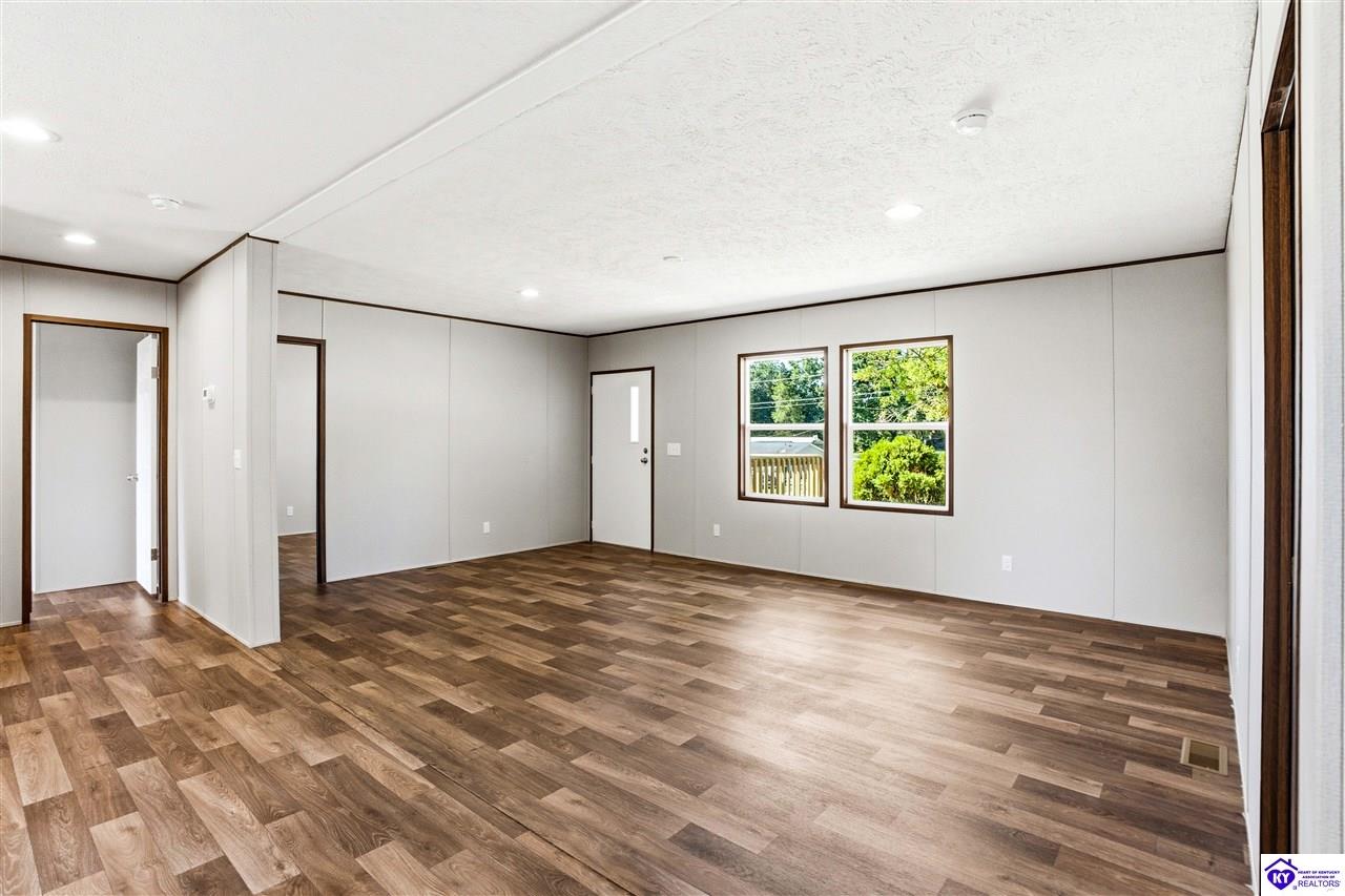 112 Dwight Avenue Property Photo 17