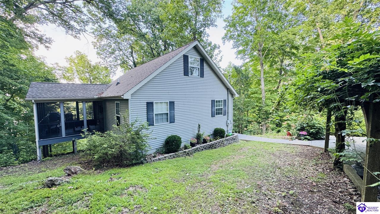 441 Paulette Way Property Photo 5