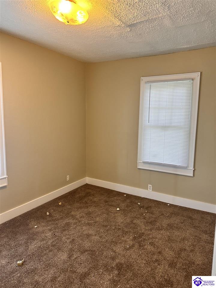 301 E Main Street Property Photo 14