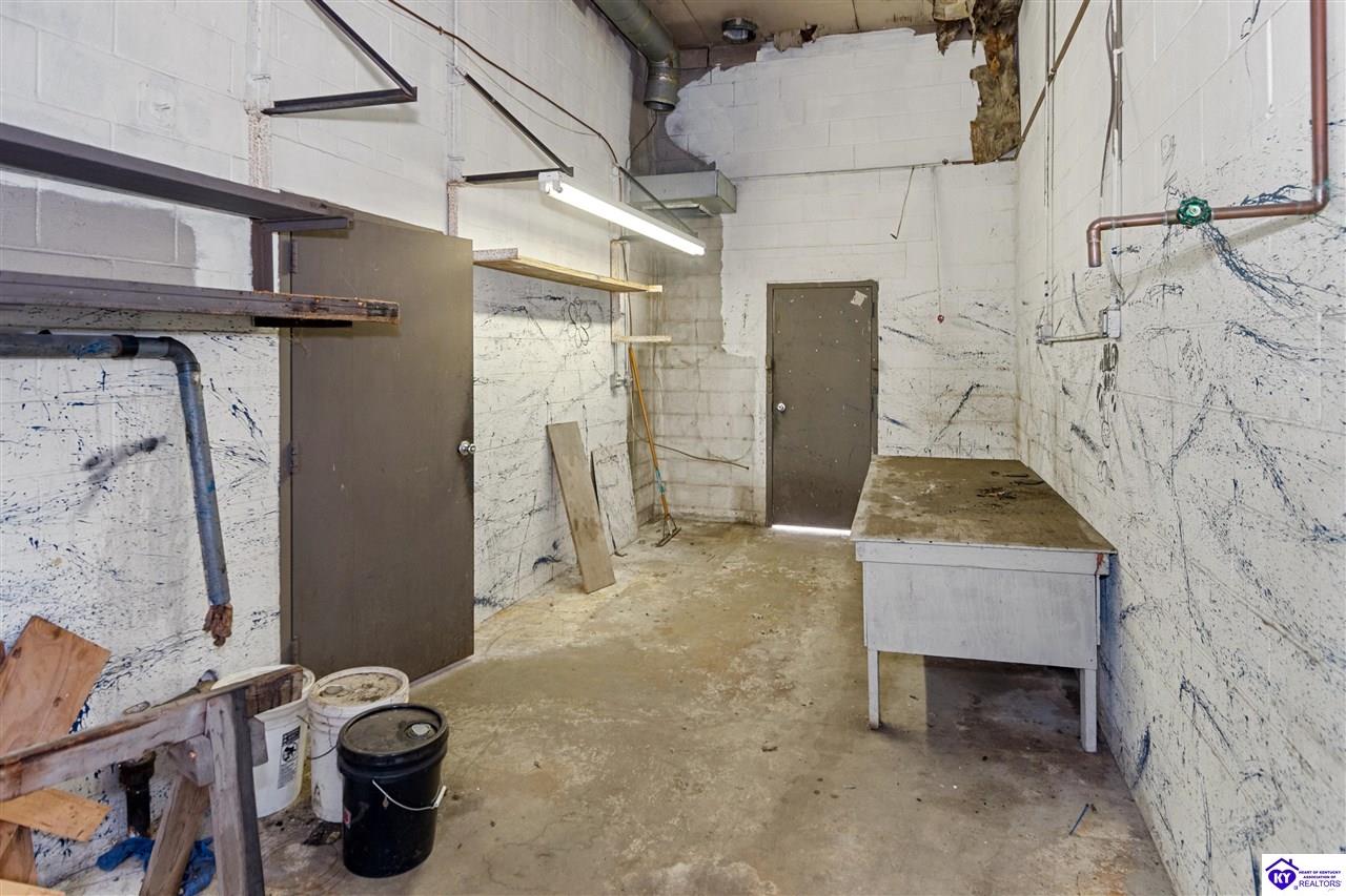 331 Main Street Property Photo 17