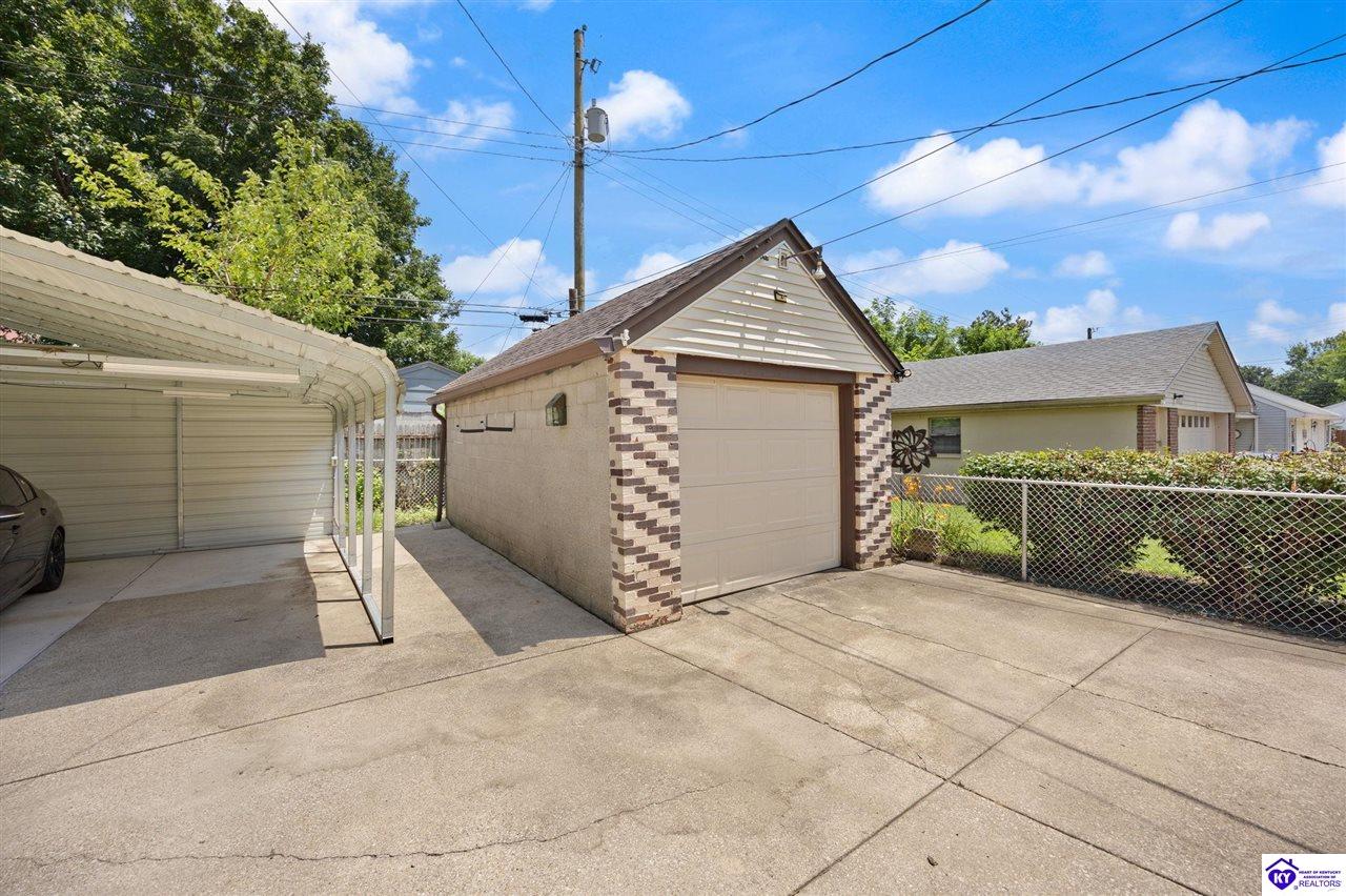 4529 Meridale Avenue Property Photo 17