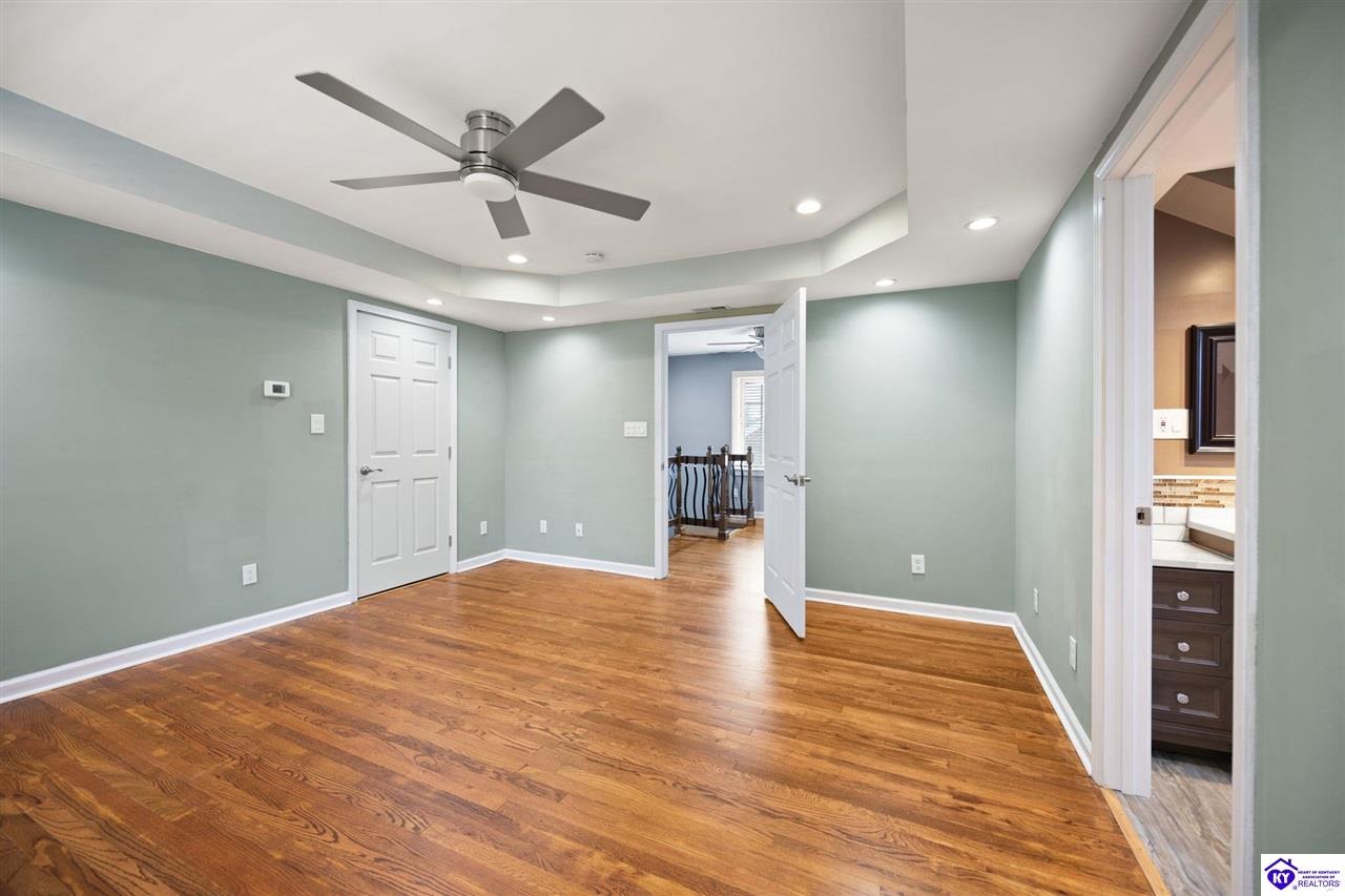 4529 Meridale Avenue Property Photo 44
