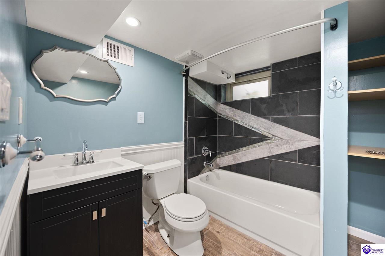 4529 Meridale Avenue Property Photo 59