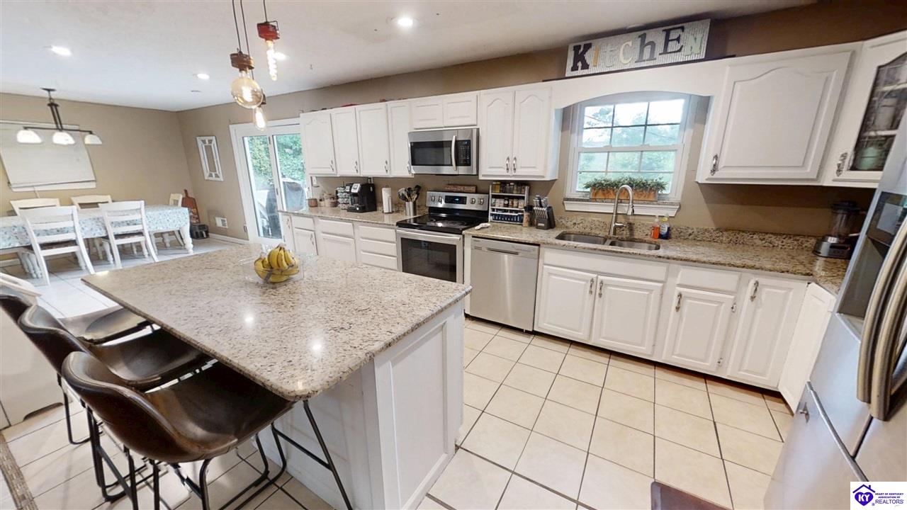 205 Routt Drive Property Photo 4