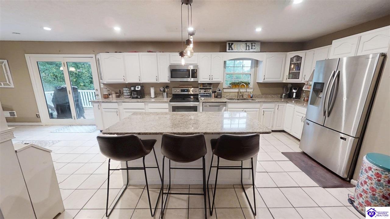 205 Routt Drive Property Photo 7
