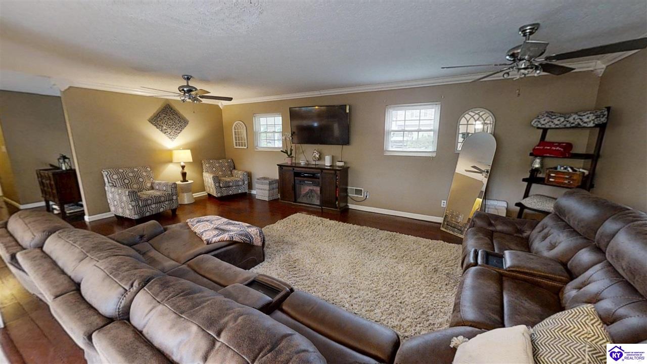 205 Routt Drive Property Photo 15