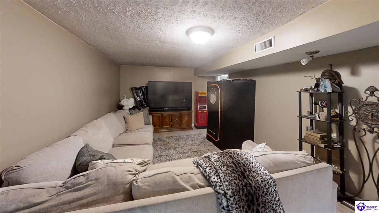 205 Routt Drive Property Photo 45