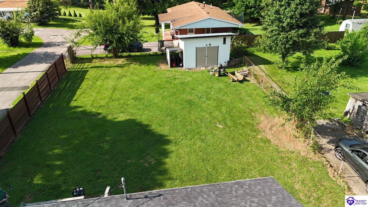 617 Brown Street Property Photo 17