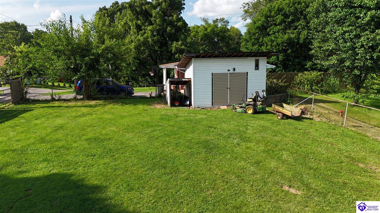 617 Brown Street Property Photo 18