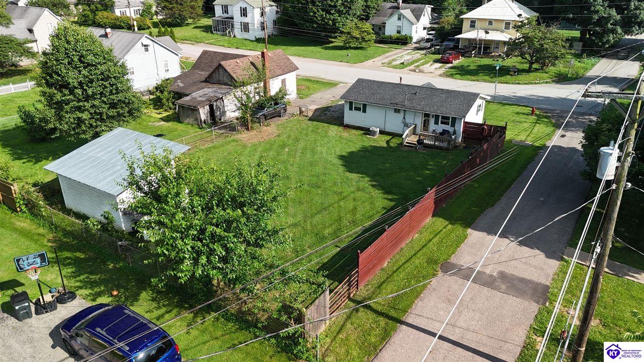 617 Brown Street Property Photo 22