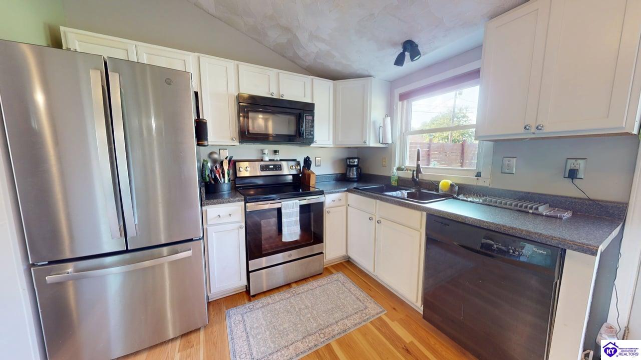 617 Brown Street Property Photo 28