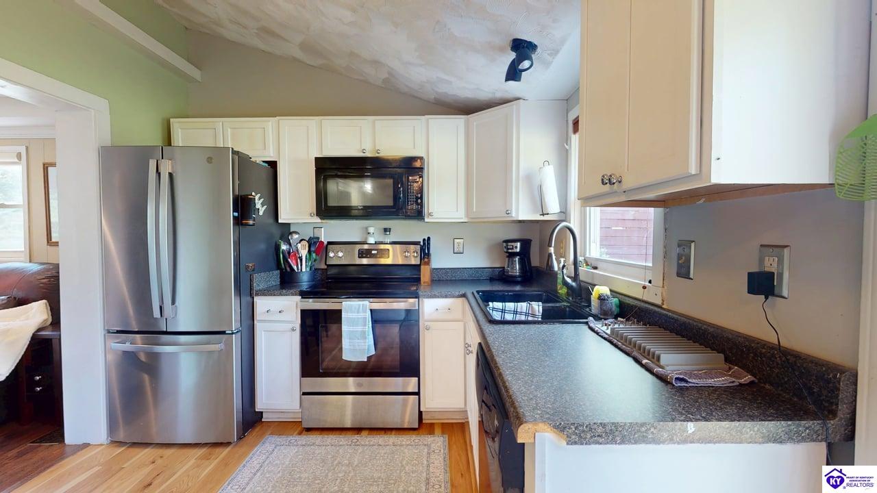 617 Brown Street Property Photo 29