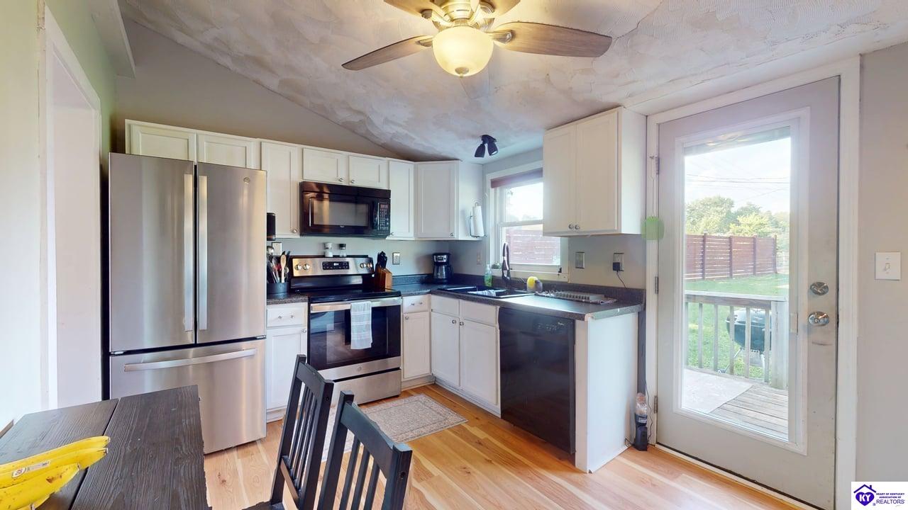 617 Brown Street Property Photo 31