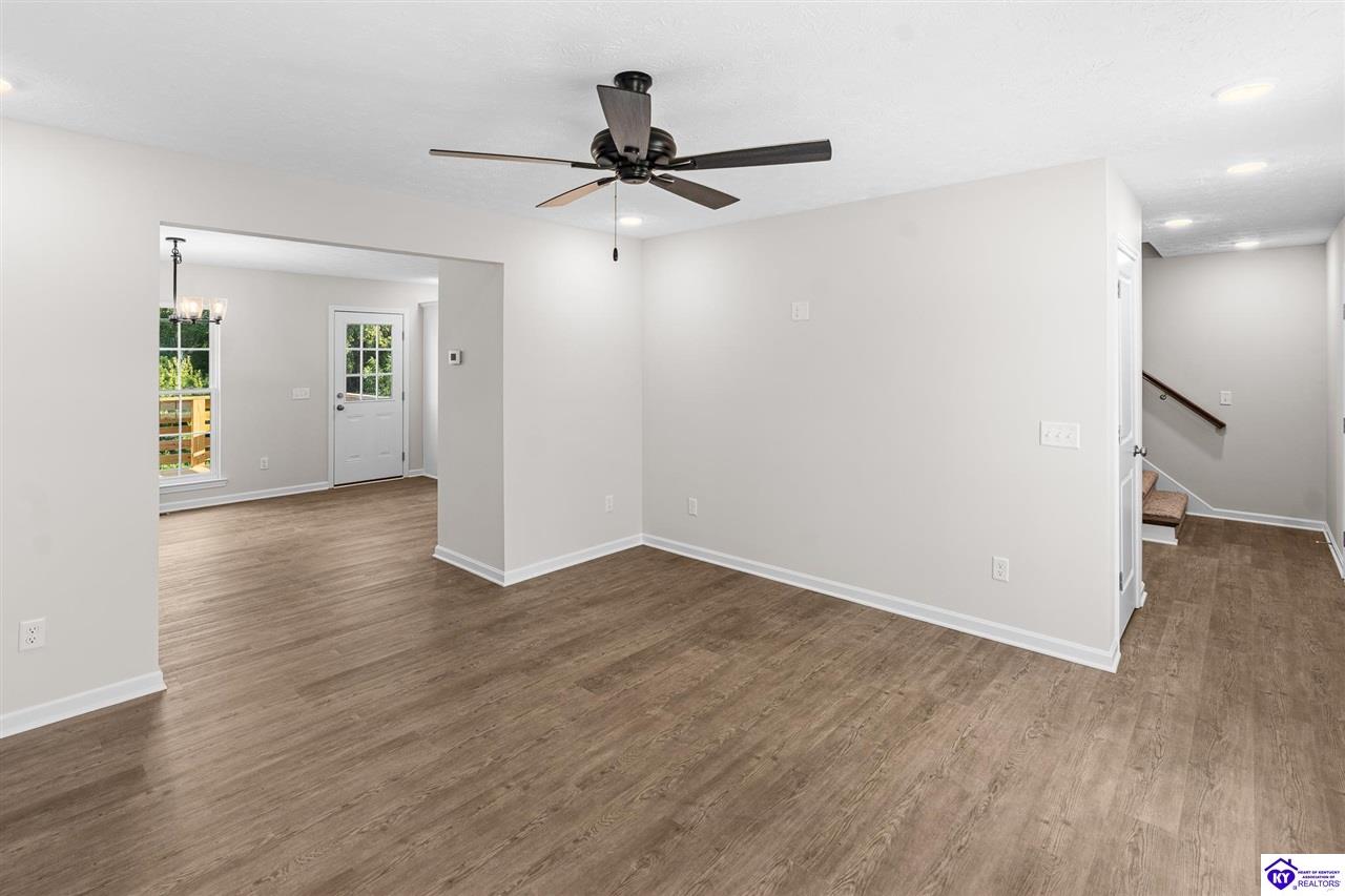 188 Molly Way Property Photo 18