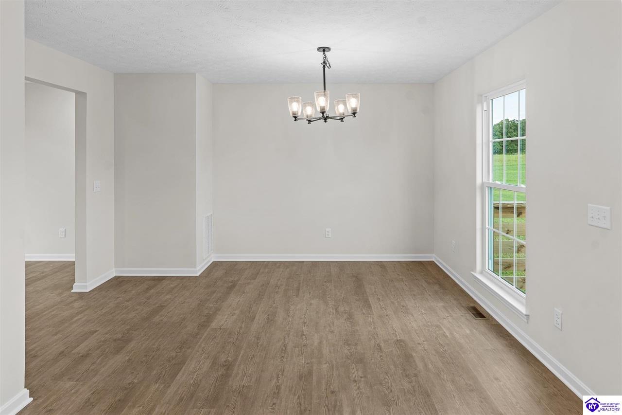 188 Molly Way Property Photo 28
