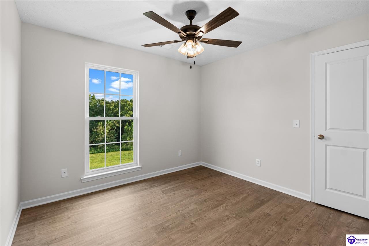 188 Molly Way Property Photo 45
