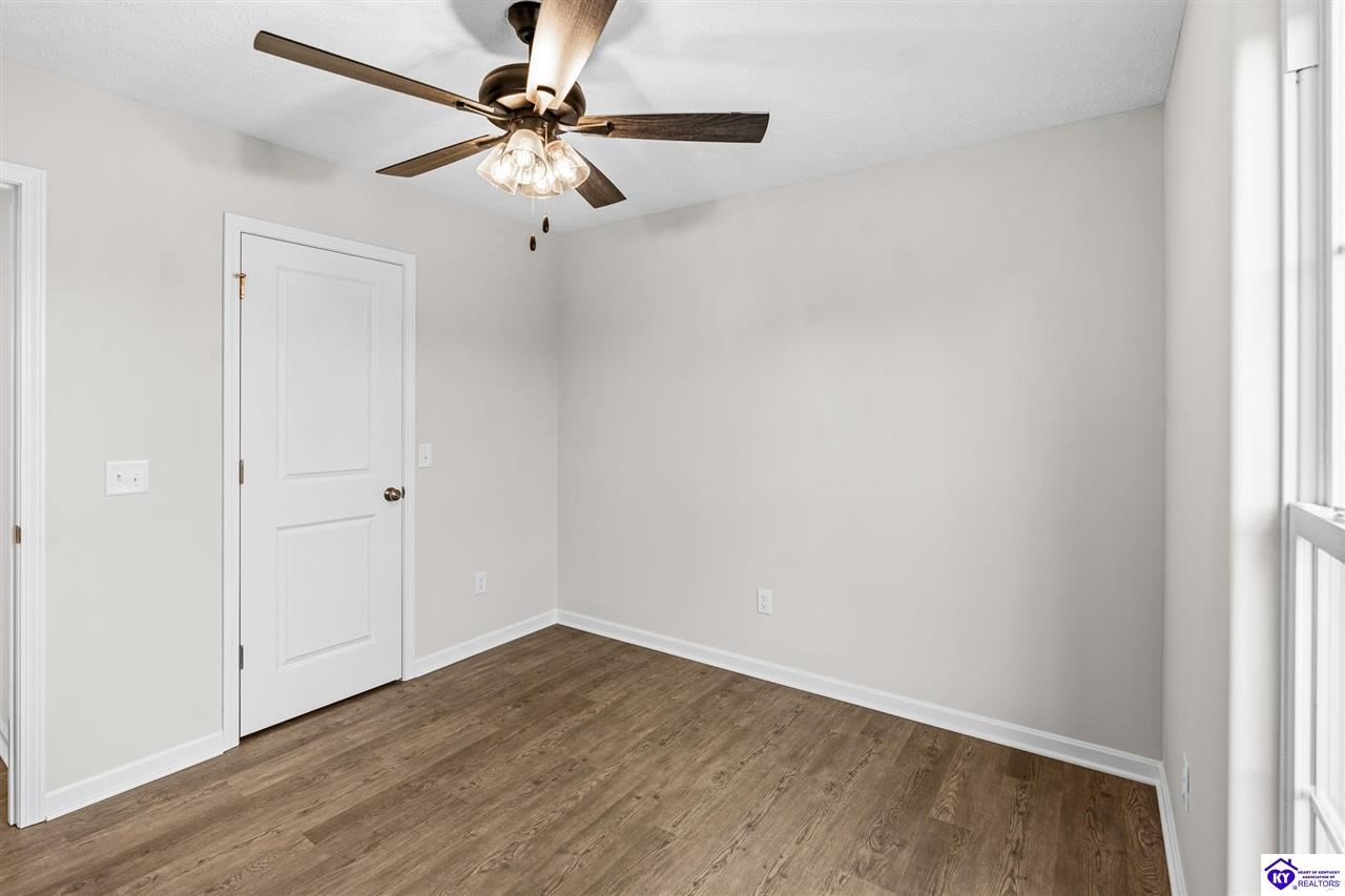 188 Molly Way Property Photo 46