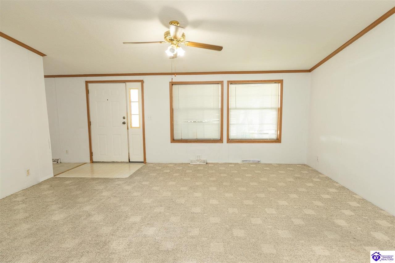 109 Carriage Way Property Photo 5