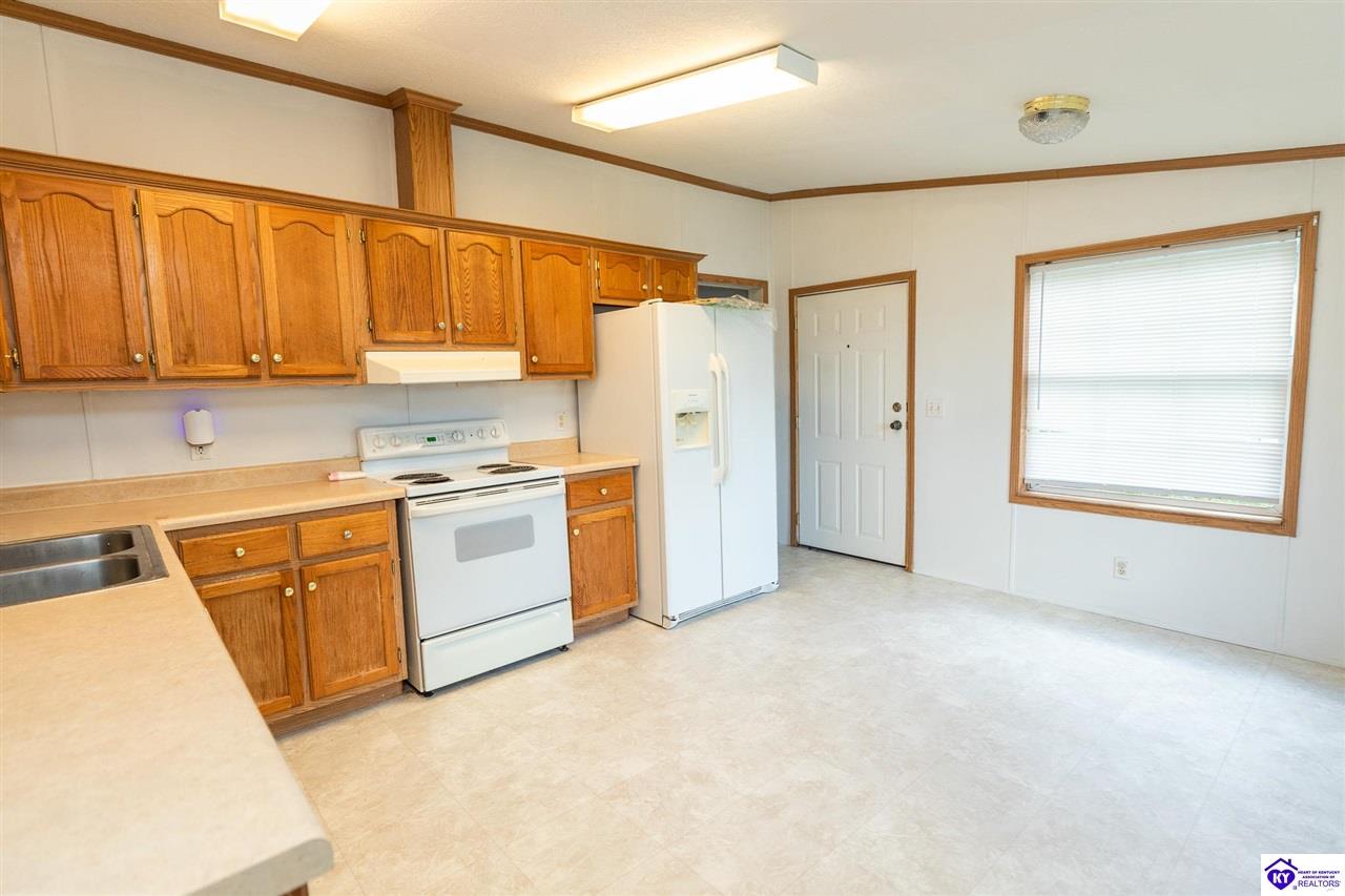 109 Carriage Way Property Photo 6