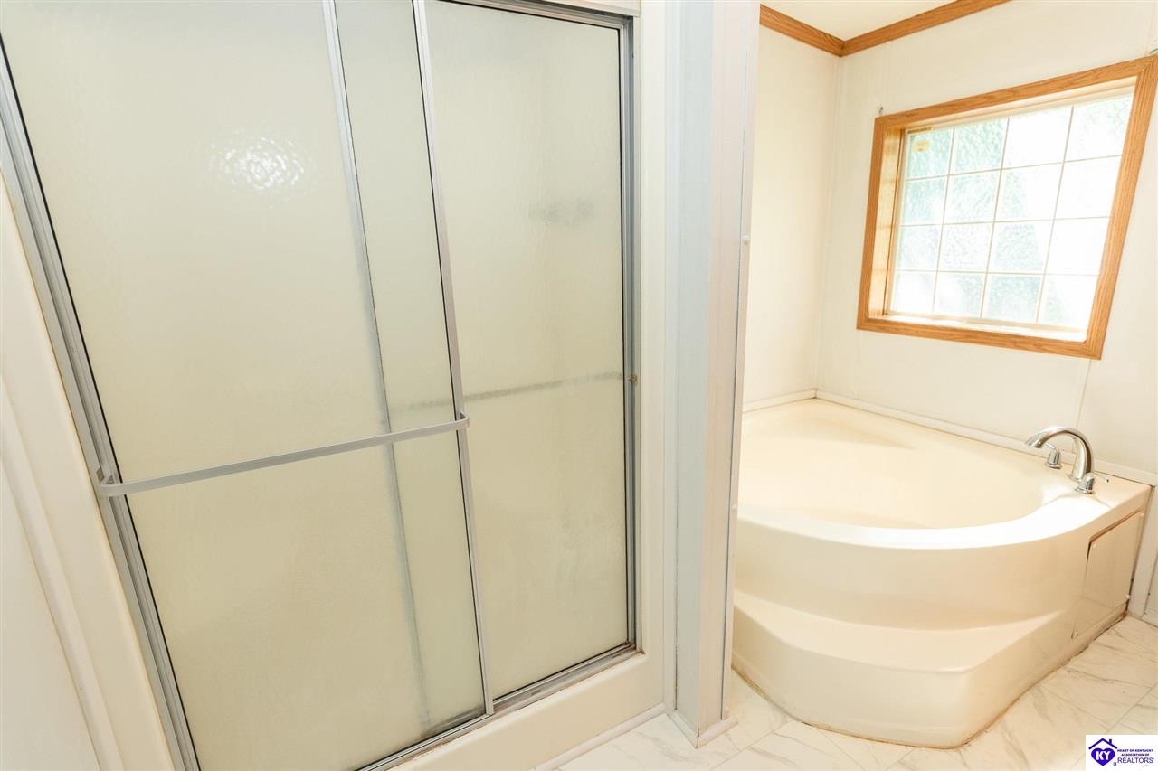 109 Carriage Way Property Photo 18