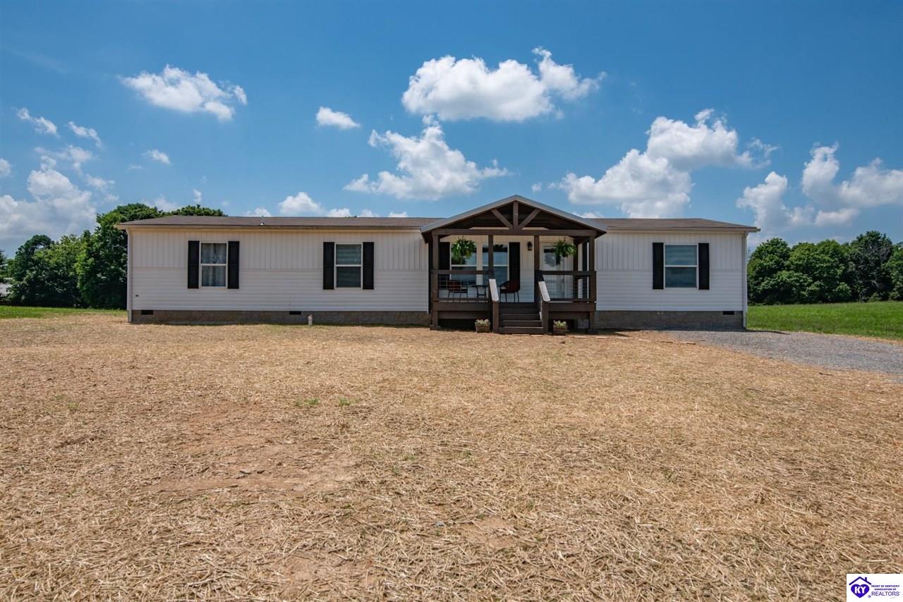195 Chaney Pike Property Photo 3