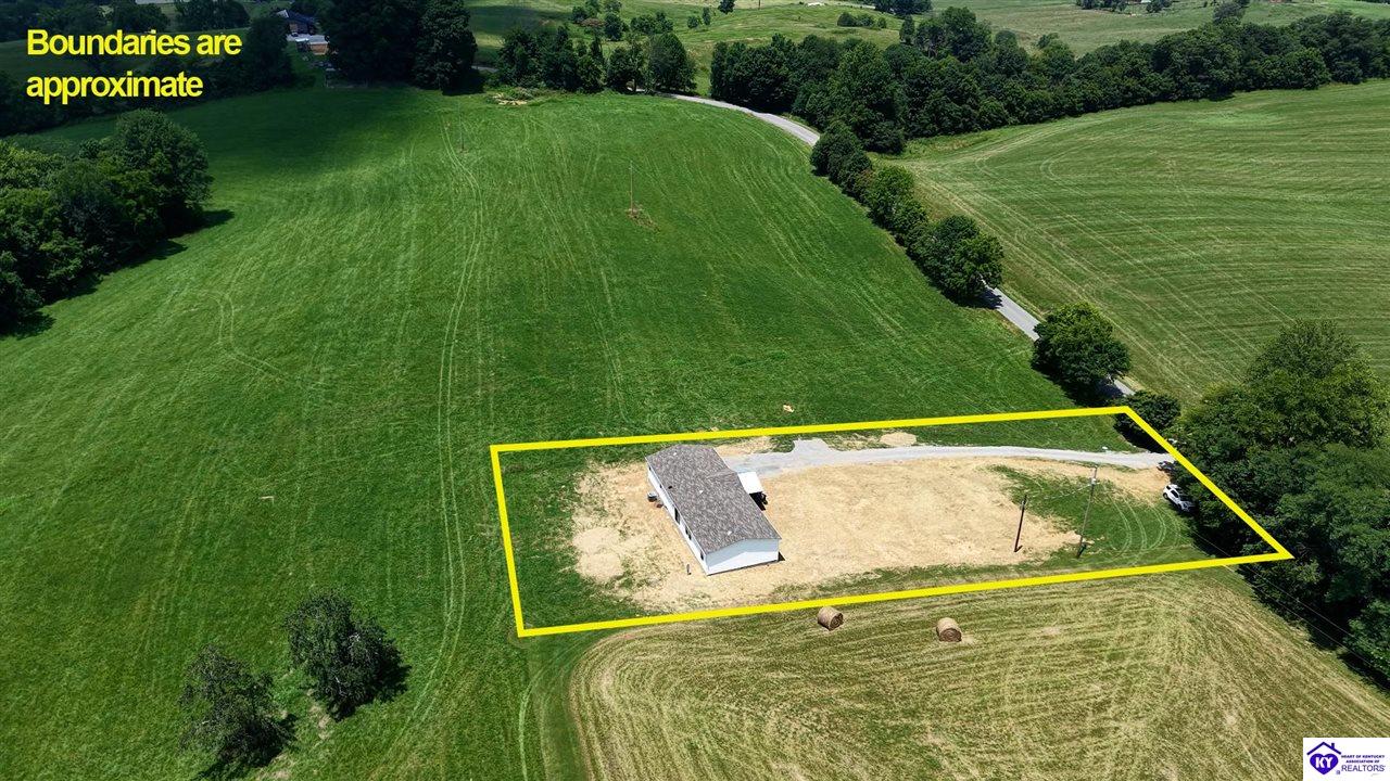 195 Chaney Pike Property Photo 5