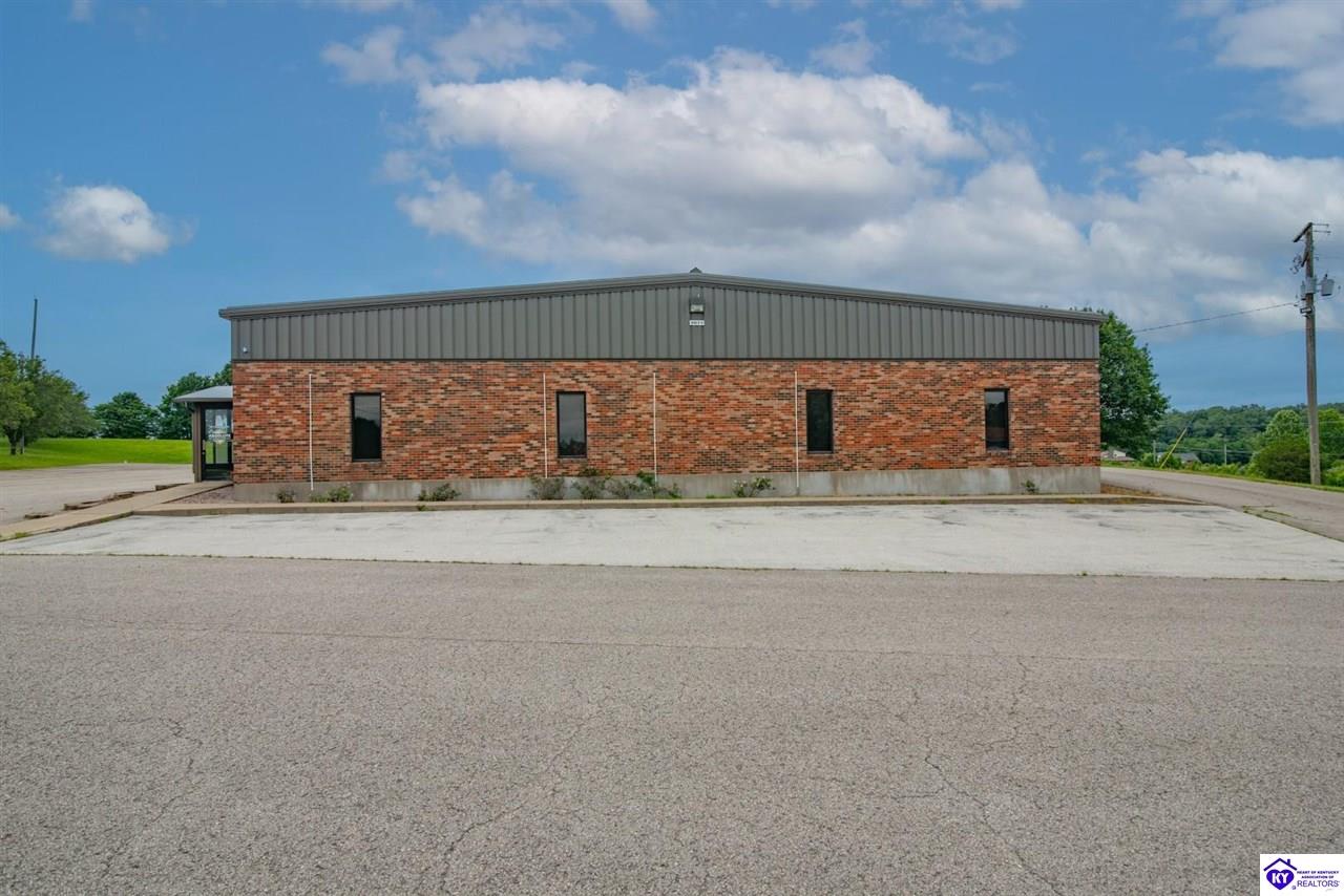 6671 Shepherdsville Road Property Photo 13