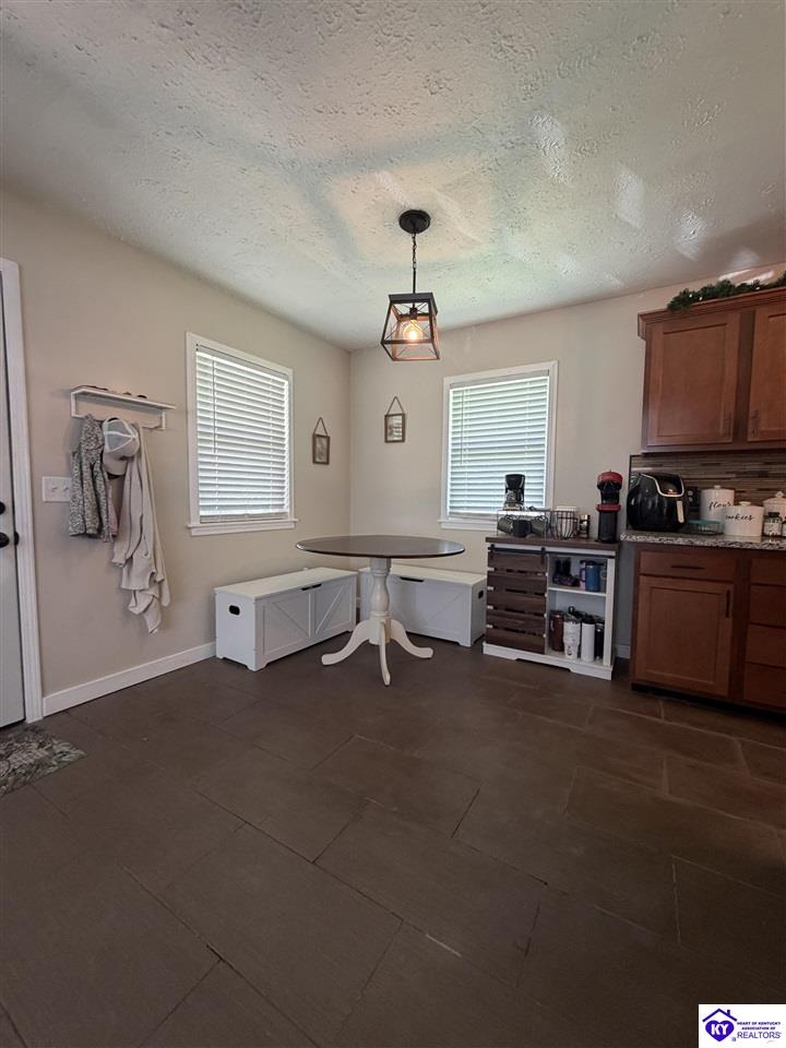 149 N Deepwood Drive Property Photo 4