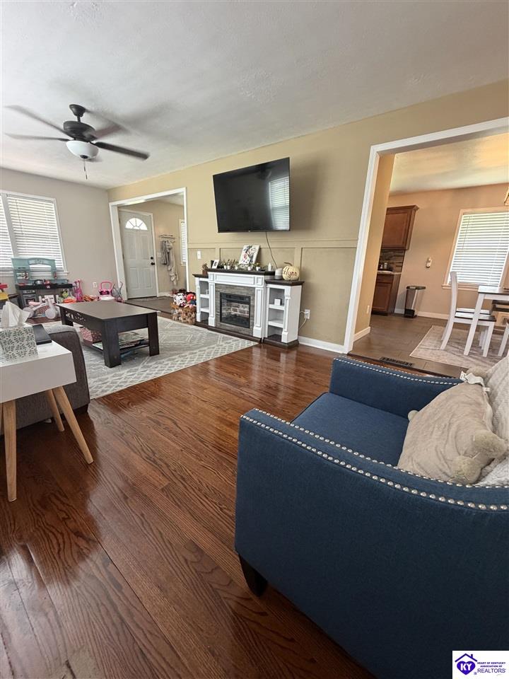 149 N Deepwood Drive Property Photo 11