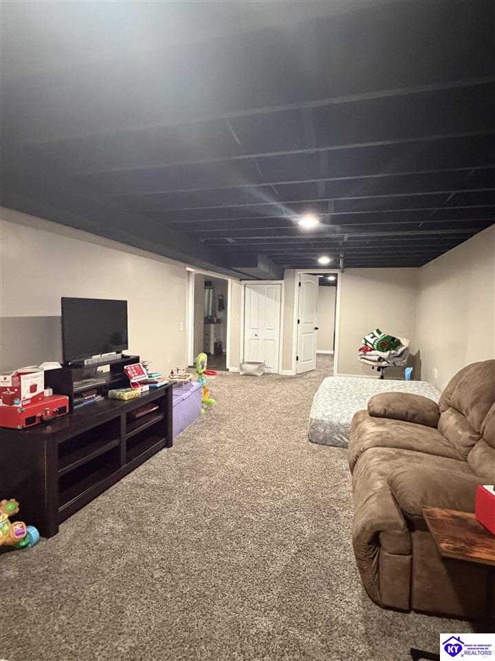 149 N Deepwood Drive Property Photo 19