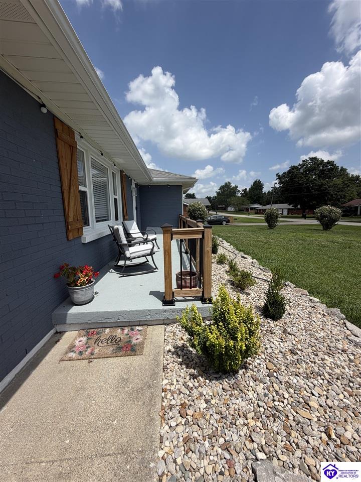 149 N Deepwood Drive Property Photo 27