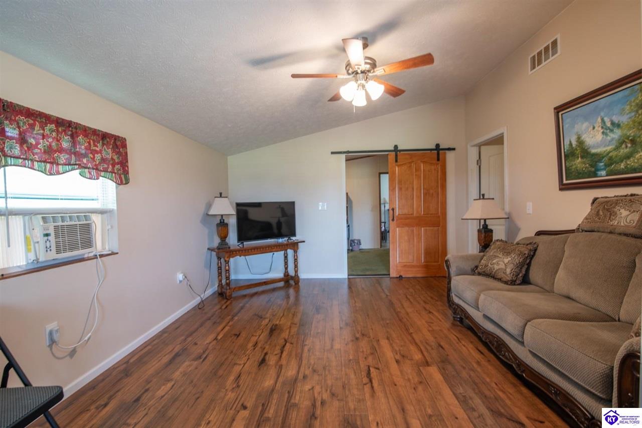 85 Needham Road Property Photo 47