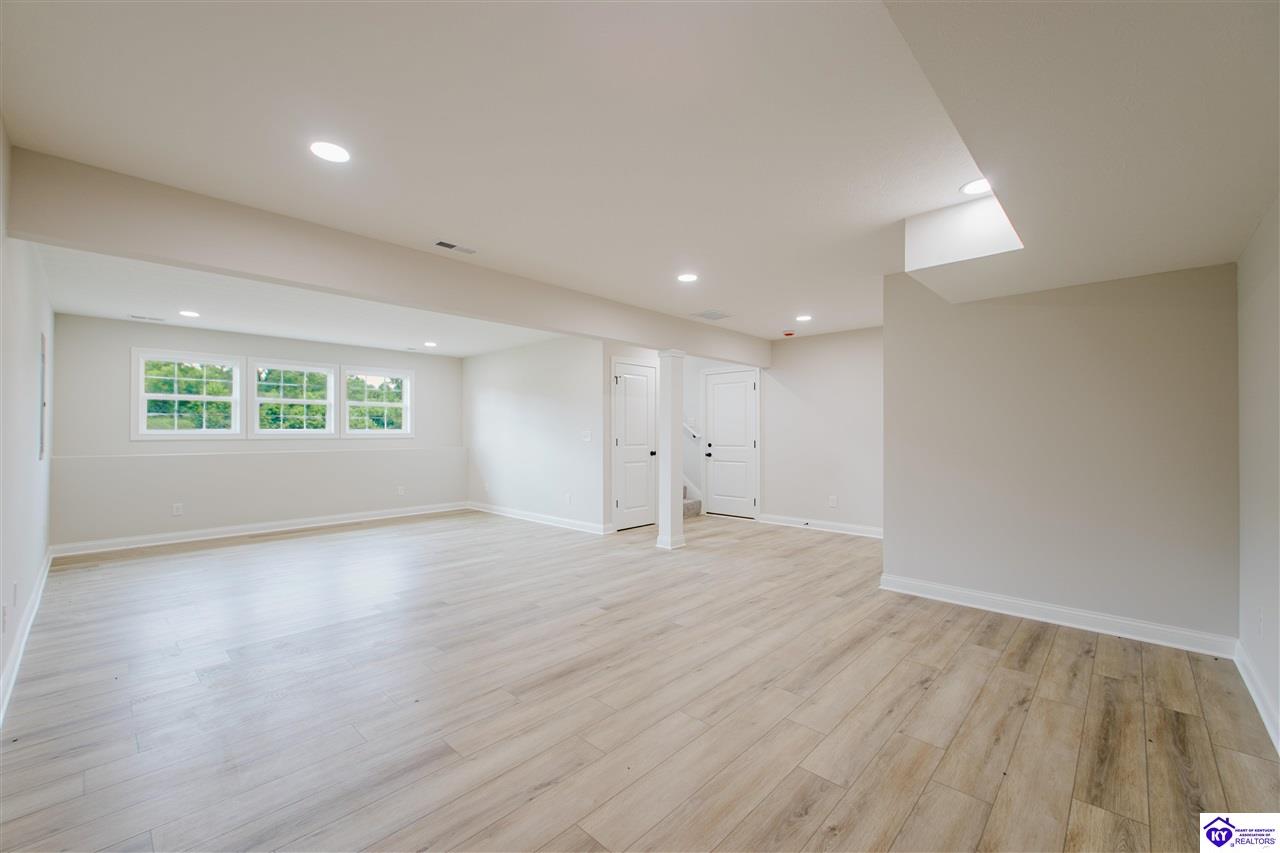 183 Edgar Boulevard Property Photo 32