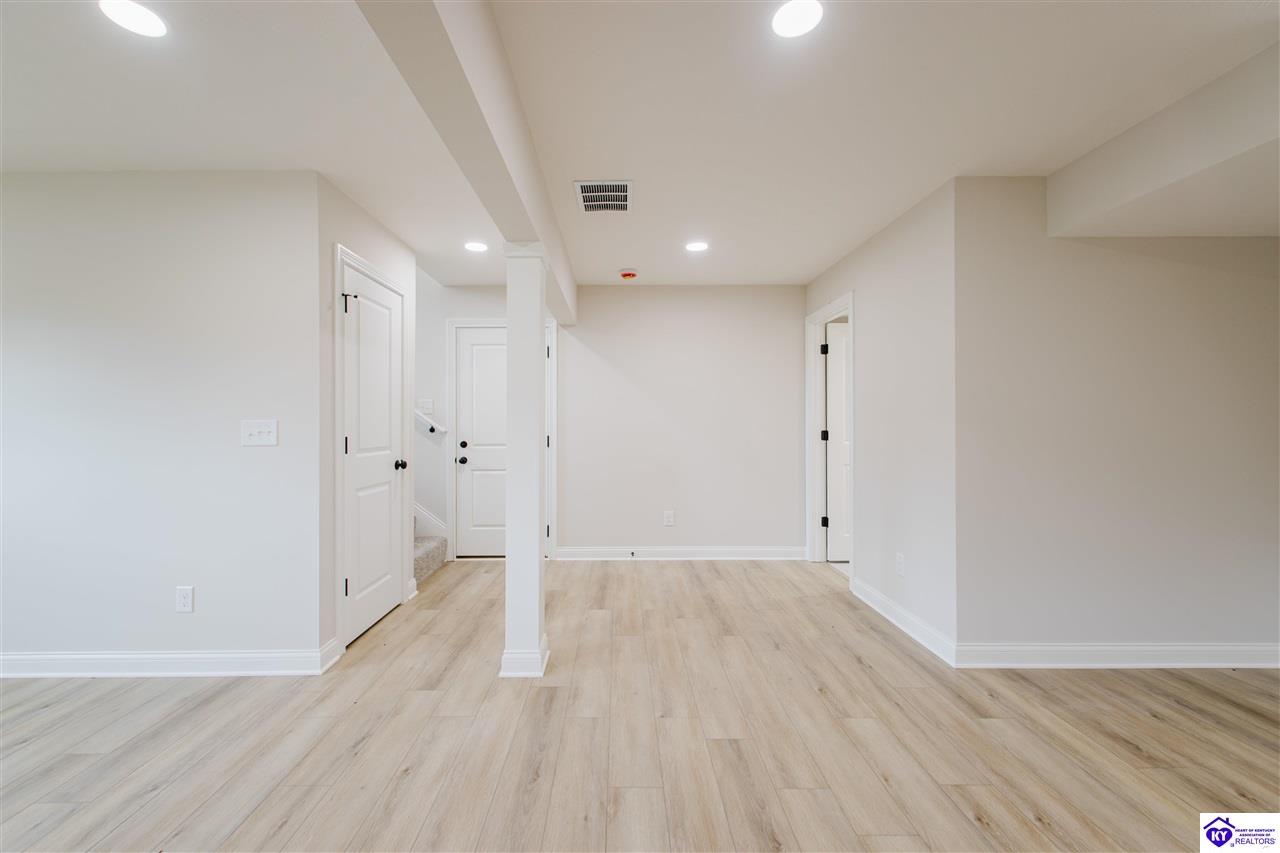183 Edgar Boulevard Property Photo 34
