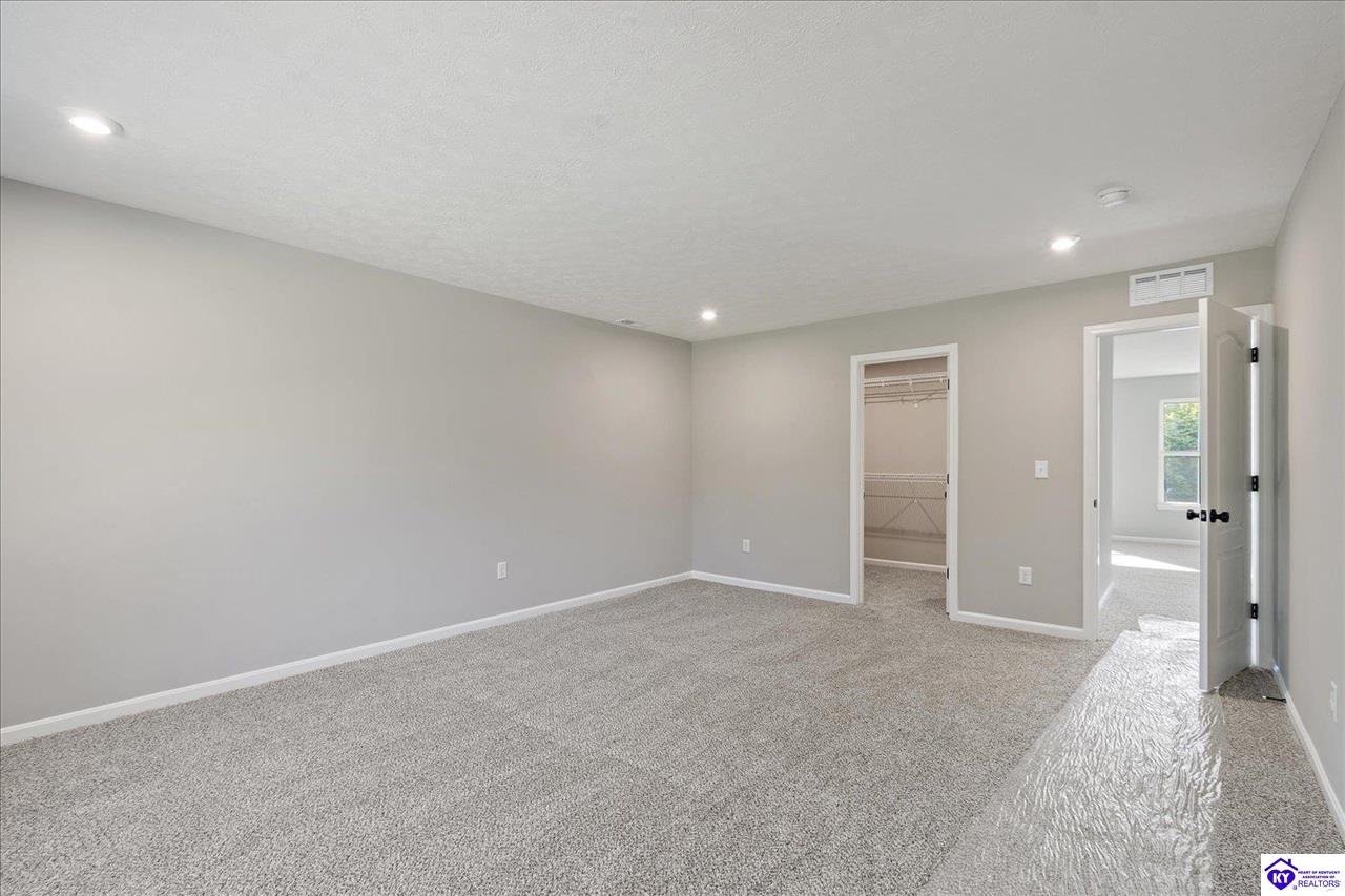 68 Hearthstone Lane Property Photo 18