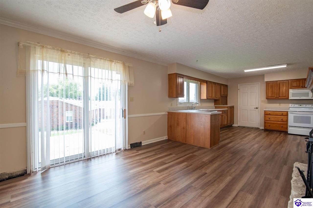 719 Bon Aire Drive Property Photo 3