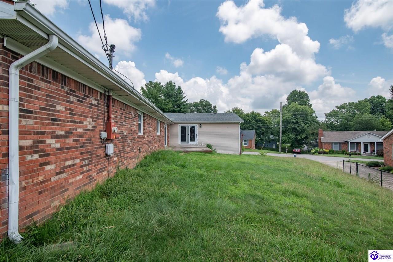 719 Bon Aire Drive Property Photo 9