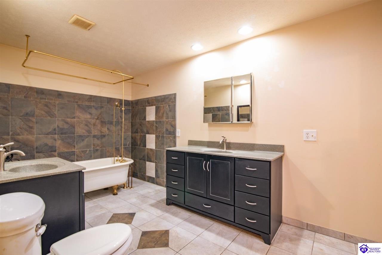 719 Bon Aire Drive Property Photo 41